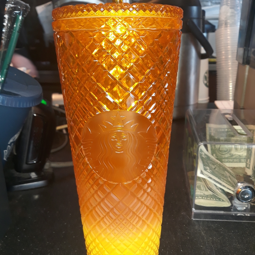 🔥 Brand NEW Release Starbucks Mango Ombré Jewel Tumbler Venti NWT Orange HTF